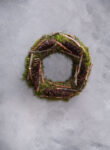 Moss wreath rasped spruce + sticks